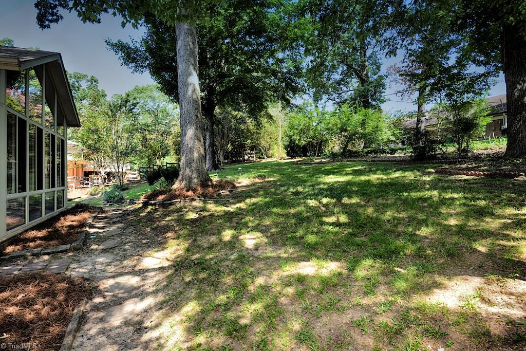 910 Wimbledon Place High Point, NC 27262 - Photo 5 of 30 Lovely backyard gives room to play or for a deck or patio