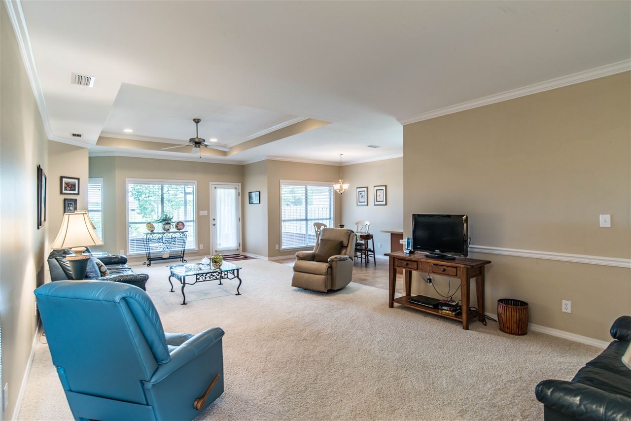 174 Club Drive Fairhope, AL 36532 - Photo 6 of 28 Large Den