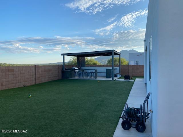 1110 Vista De Los Alamos Rio Rico, AZ 85648 - Photo 3 of 7