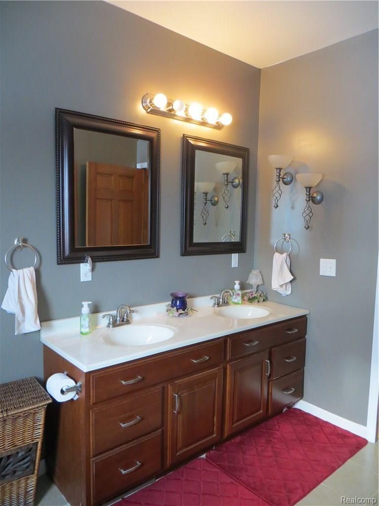 58720 Frost Road New Haven, MI 48048 - Photo 15 of 26 IMG_7958.JPG