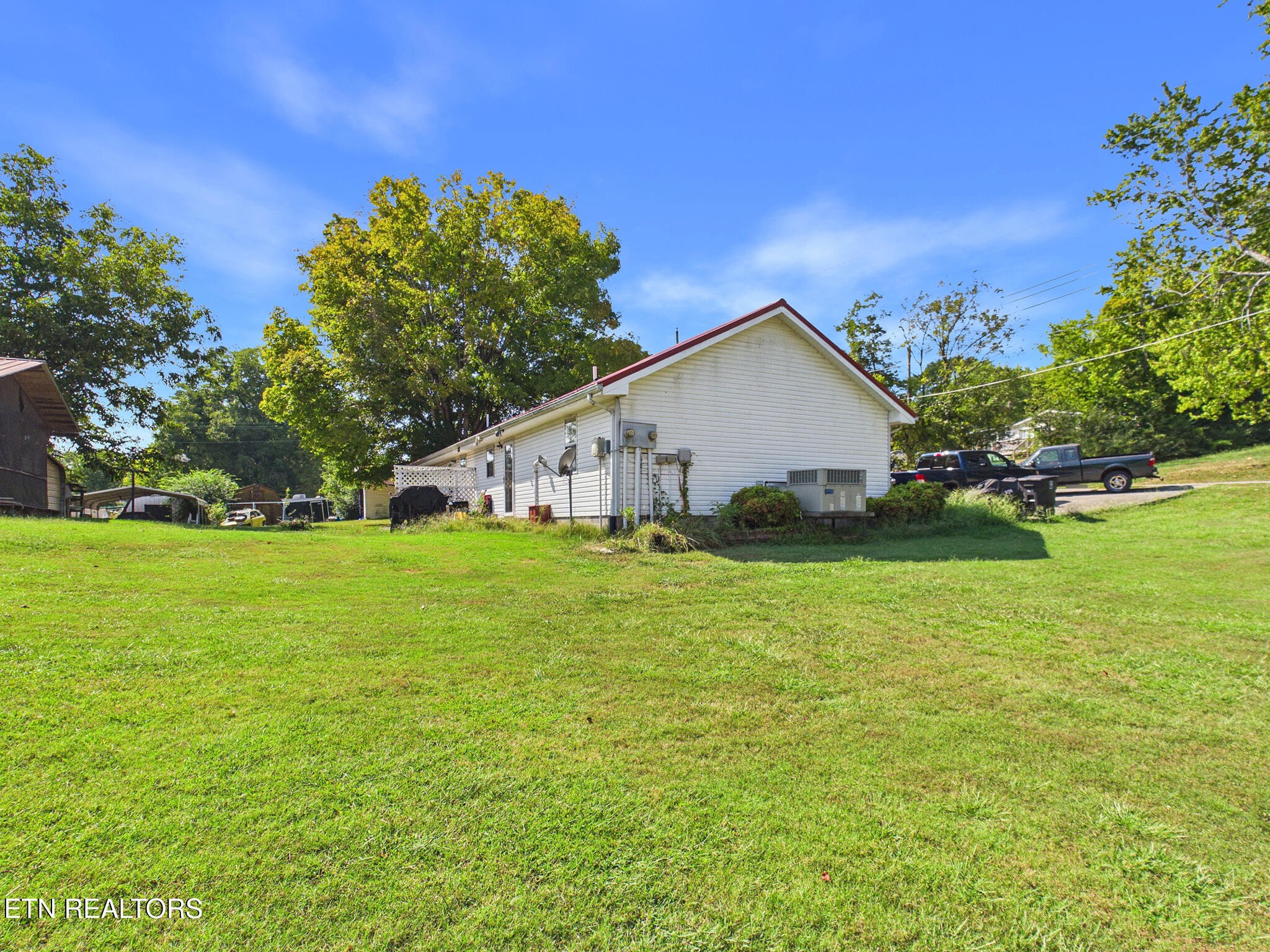 325 Riddle Street Athens, TN 37303 - Photo 2 of 25 Gallery Image 2
