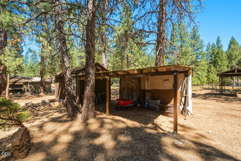 60282 Cree Circle Bend, OR 97702 - Photo 75 of 102