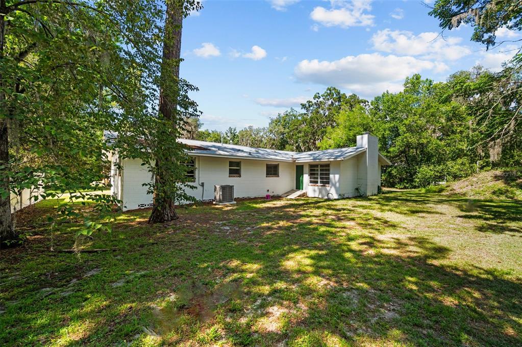 3716 Southwest 6th Place Gainesville, FL 32607 - Photo 34 of 40