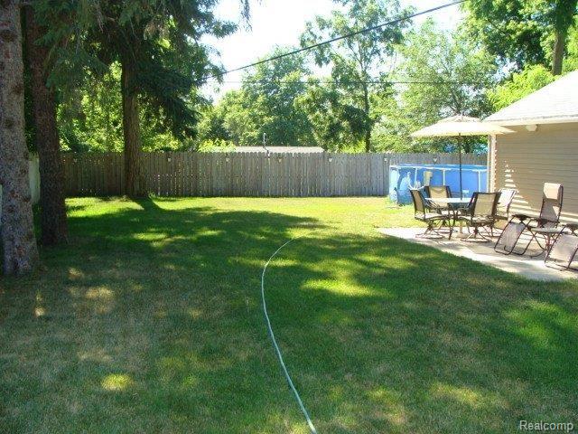 882 Pine Tree Road Lake Orion, MI 48362 - Photo 3 of 11 Backyard 1
