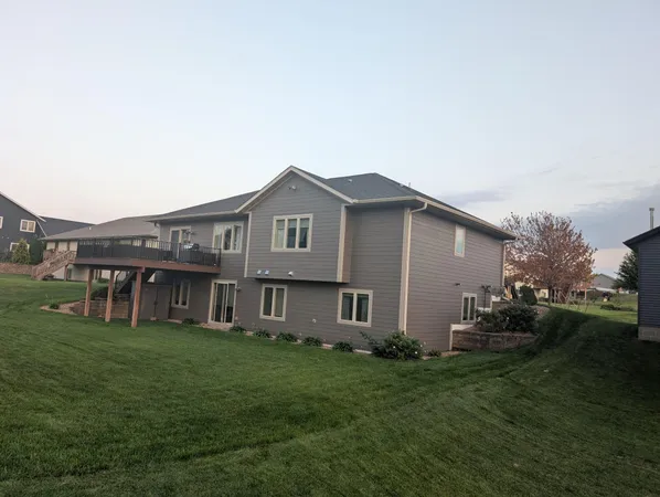 $496,577 | 1004 3rd Avenue, Goodhue, MN 55027