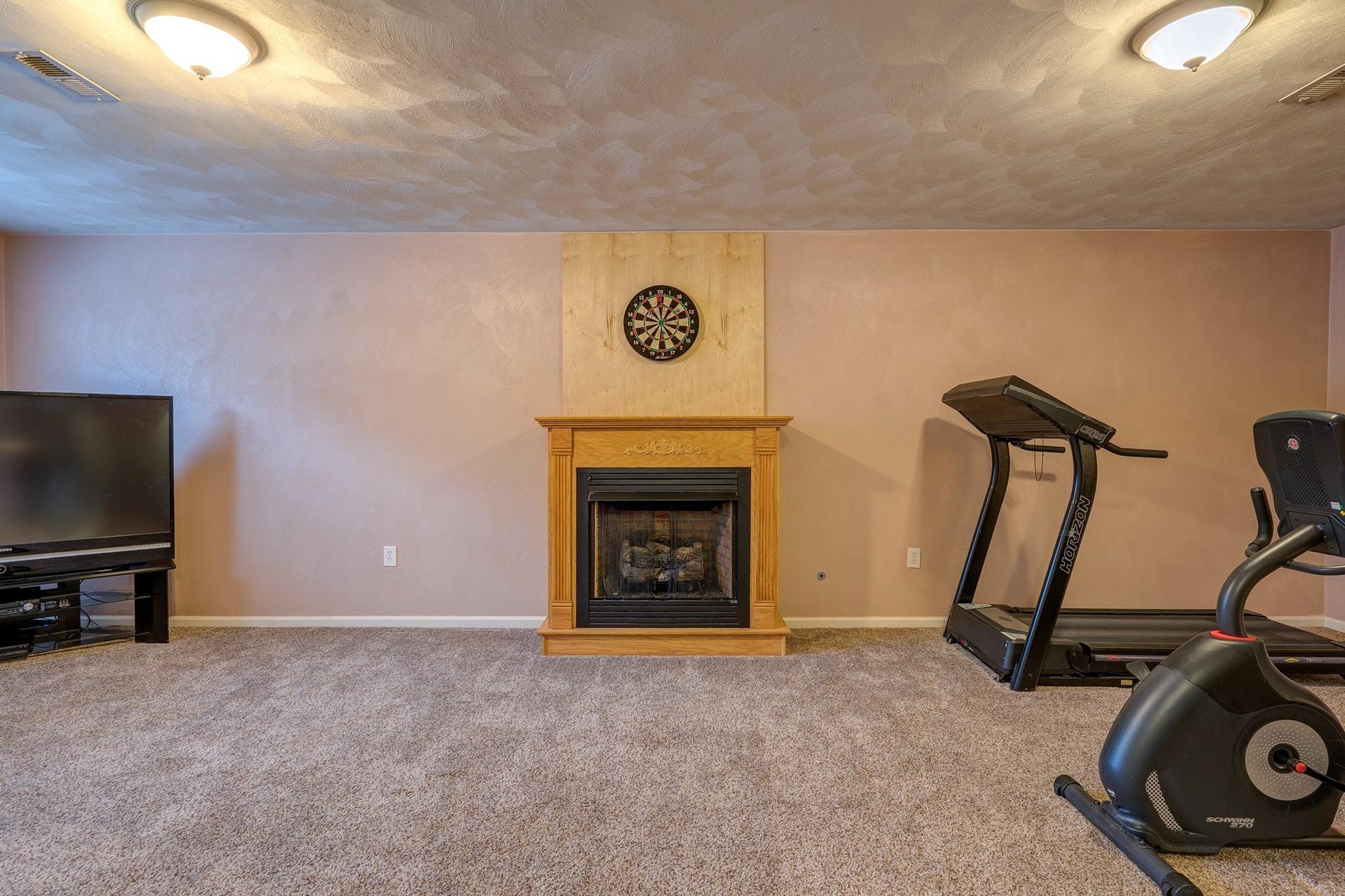 4203 Daugherty Road Salem, VA 24153 - Photo 28 of 35 a view of a room with gym equipment