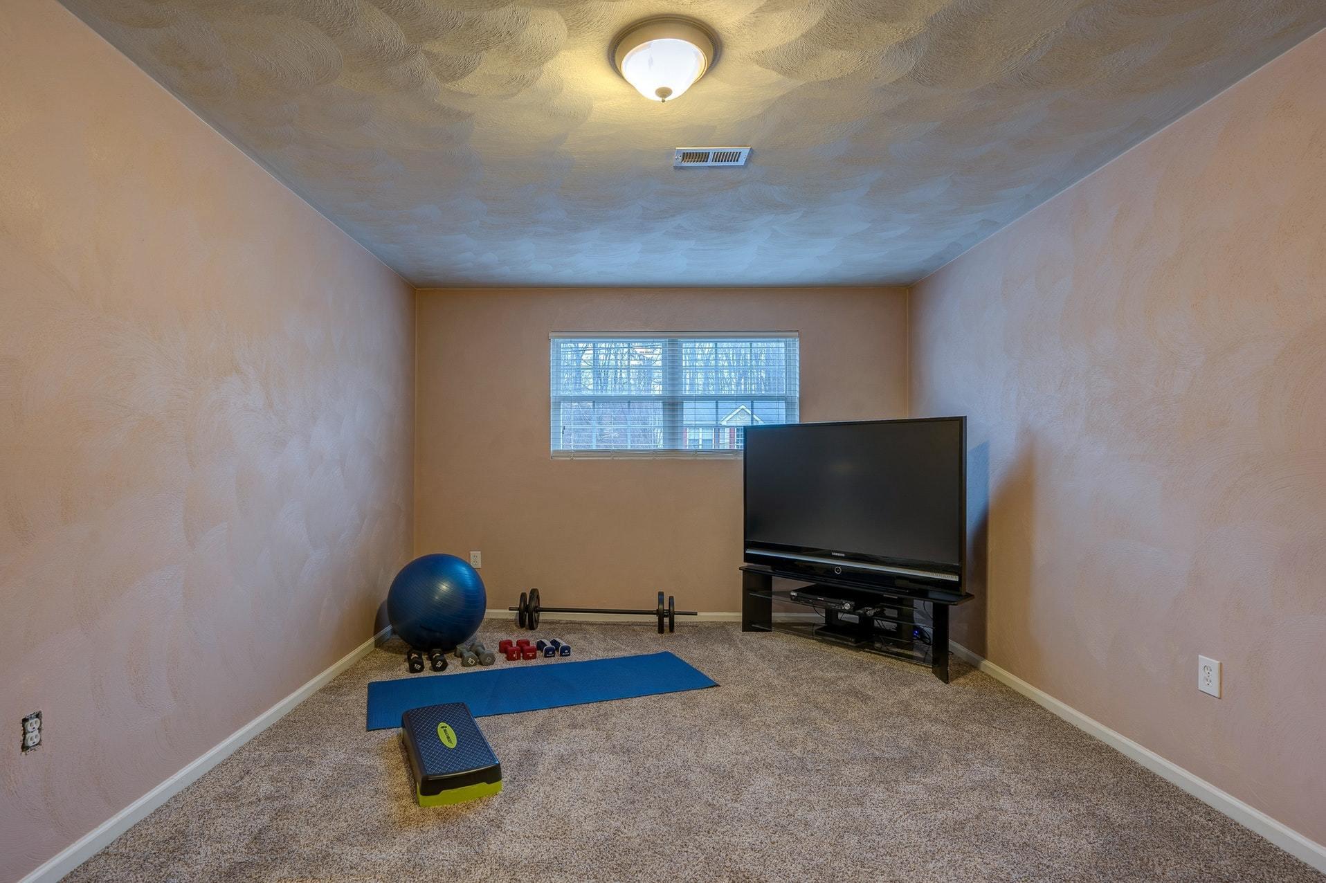 4203 Daugherty Road Salem, VA 24153 - Photo 29 of 35 a living room with furniture and a flat screen tv