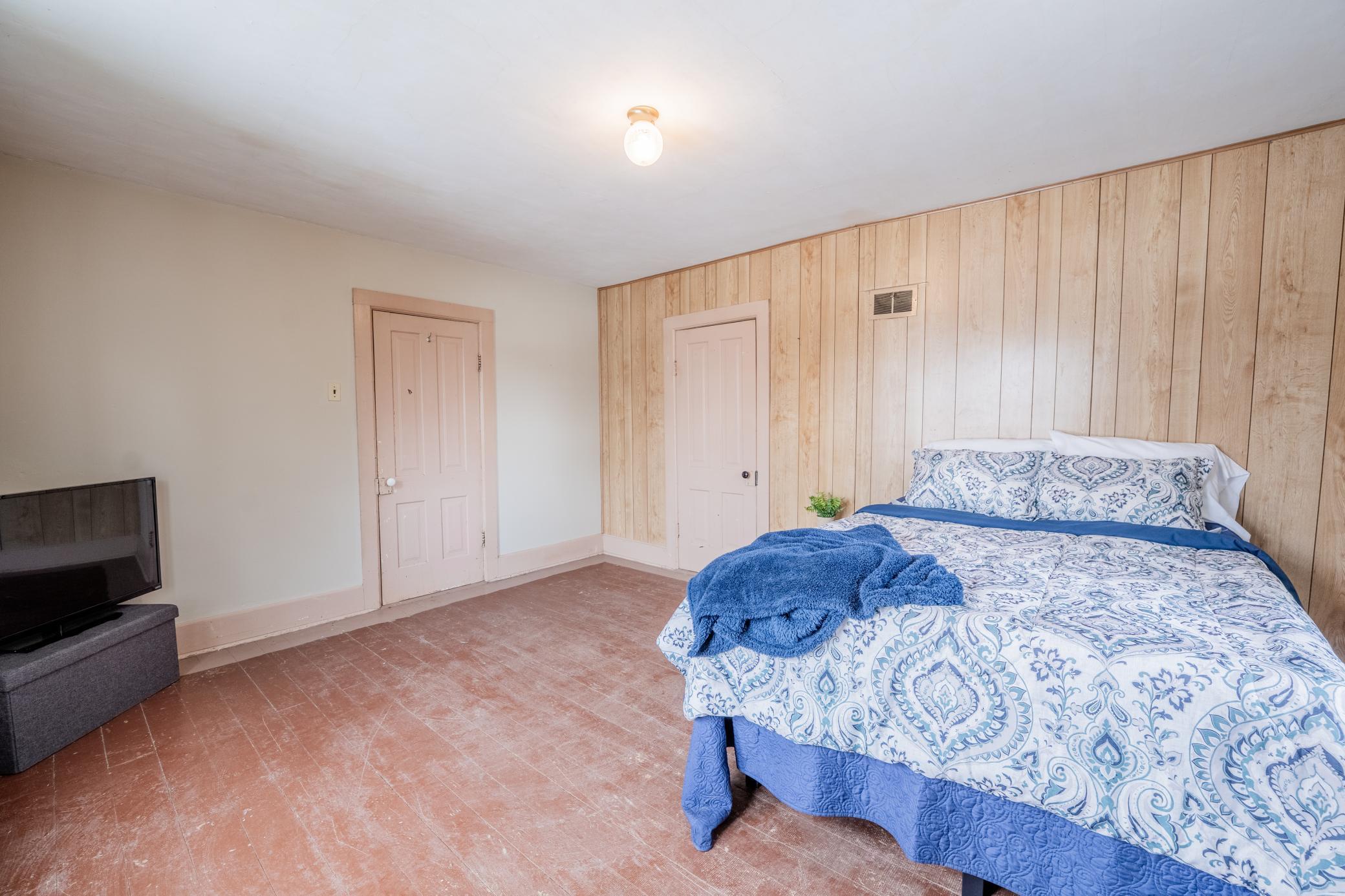 606 West Brown Street Augusta, WI 54722 - Photo 22 of 35