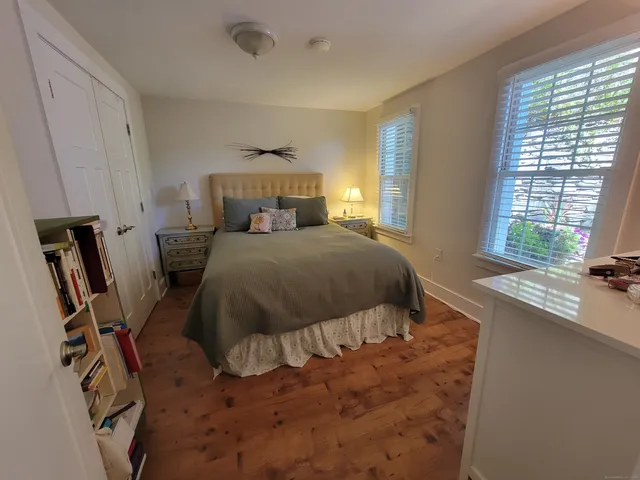 $2,500 | 8 West Main Street, Chester, CT 06412