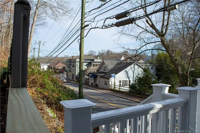 $2,500 | 8 West Main Street, Chester, CT 06412