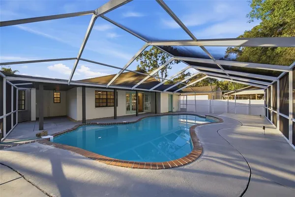 $435,000 | 17815 Cranbrook Drive, Lutz, FL 33549