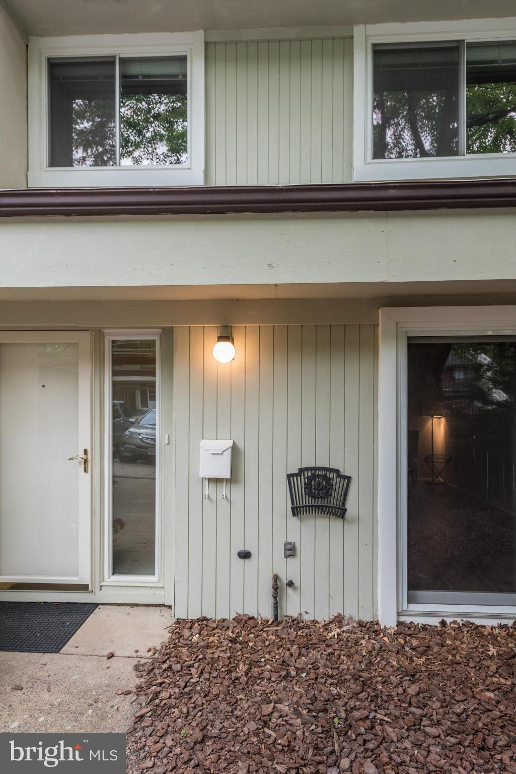 2317 Southgate Square Reston, VA 20191 - Photo 3 of 30 Exterior (Front)