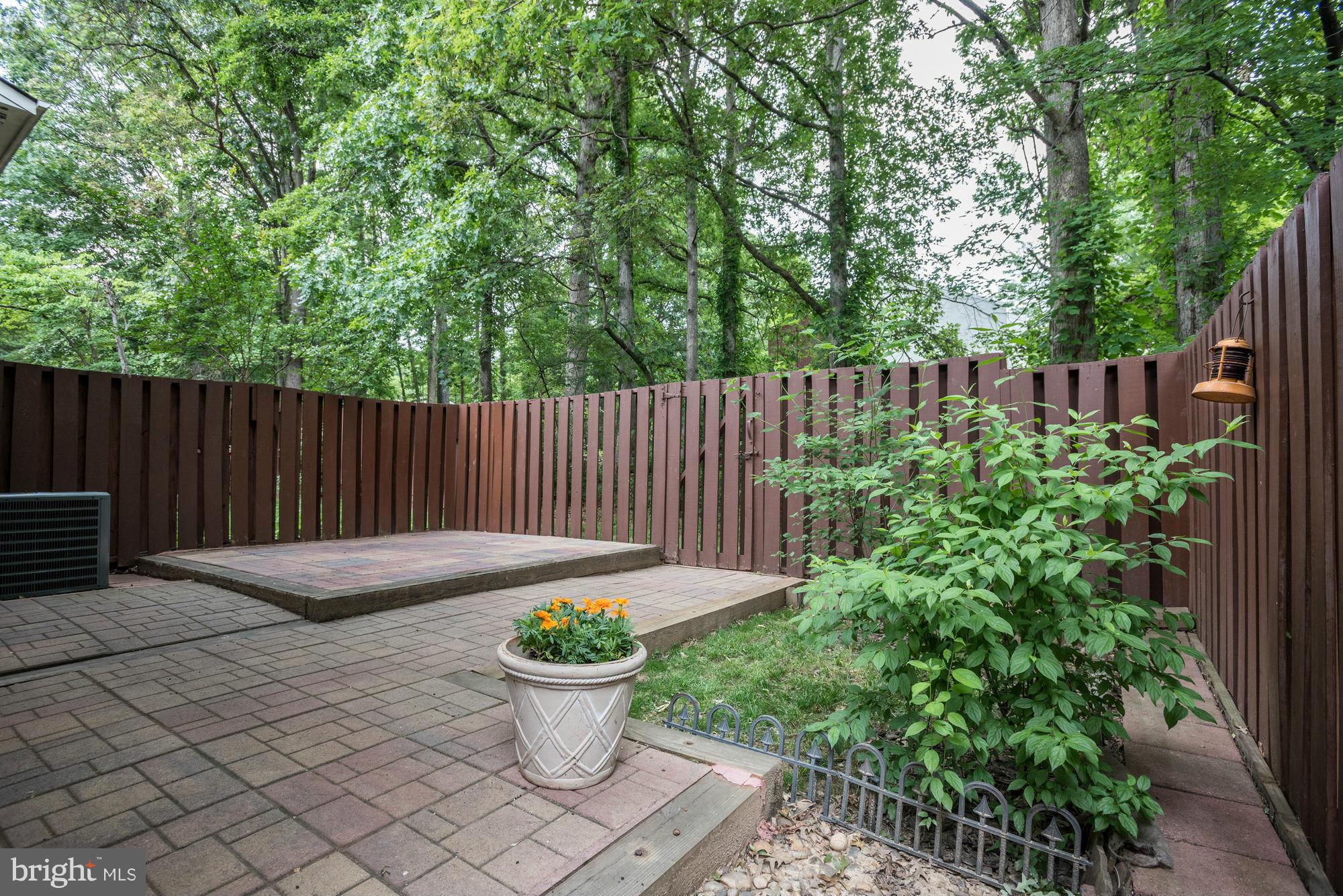 2317 Southgate Square Reston, VA 20191 - Photo 29 of 30 Exterior (Rear)