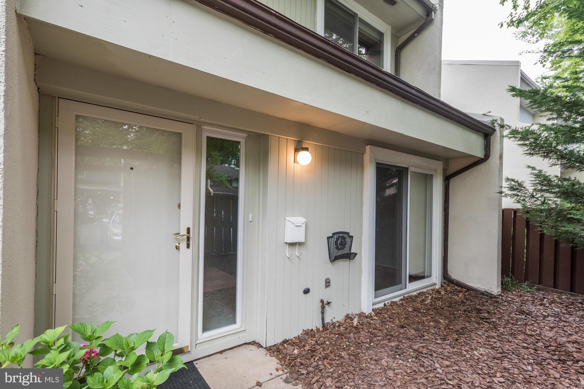 2317 Southgate Square Reston, VA 20191 - Photo 5 of 30 Exterior (Front)