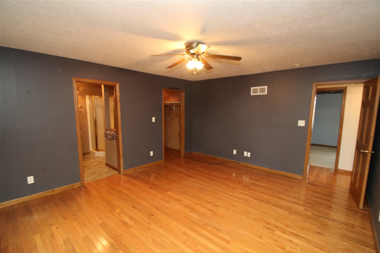 5823 Union Road Plymouth, IN 46563 - Photo 13 of 18