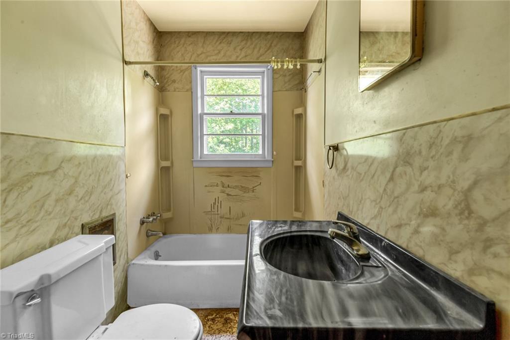 5122 Yukon Road Walkertown, NC 27051 - Photo 17 of 30 Gallery Image 17