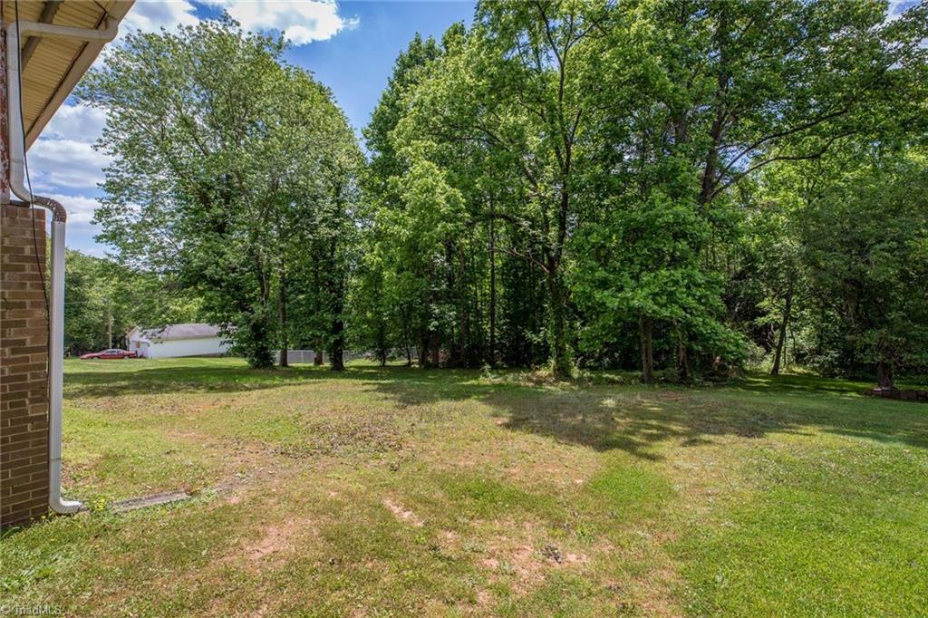 5122 Yukon Road Walkertown, NC 27051 - Photo 26 of 30 Gallery Image 26