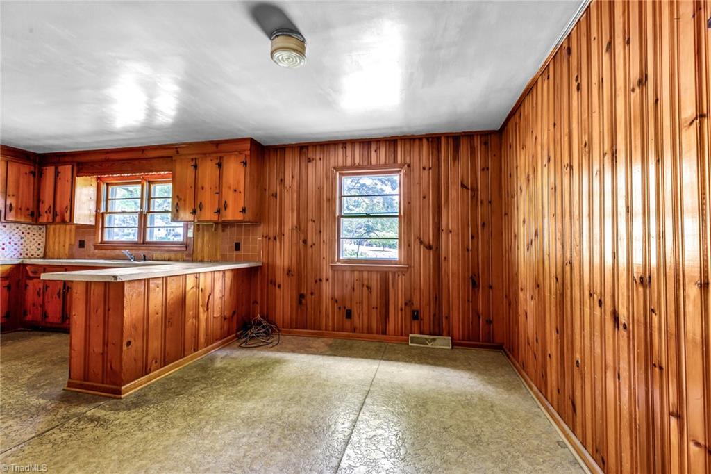 5122 Yukon Road Walkertown, NC 27051 - Photo 9 of 30 Gallery Image 9