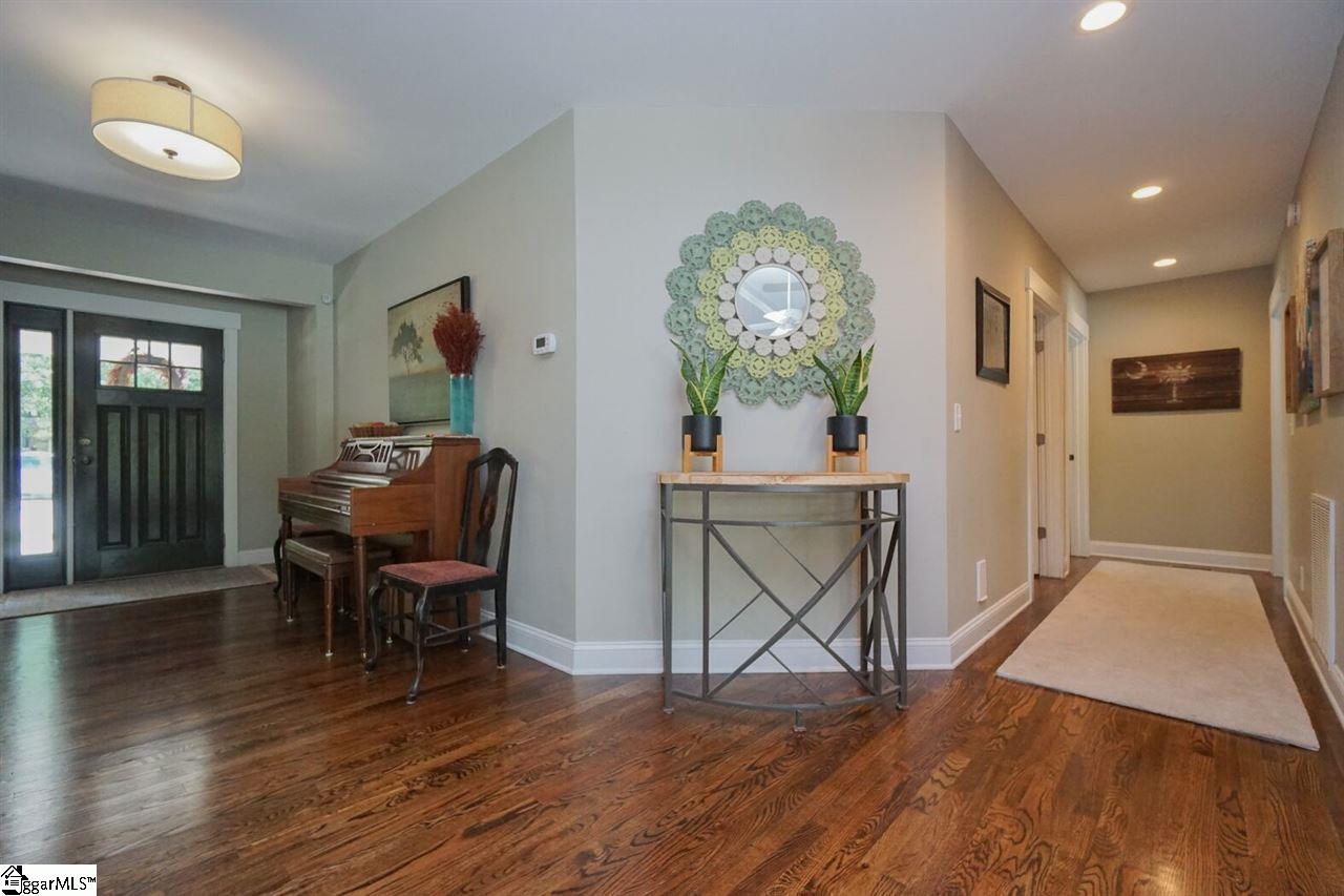 316 Arundel Road Greenville, SC 29615 - Photo 2 of 36 Gallery Image 2