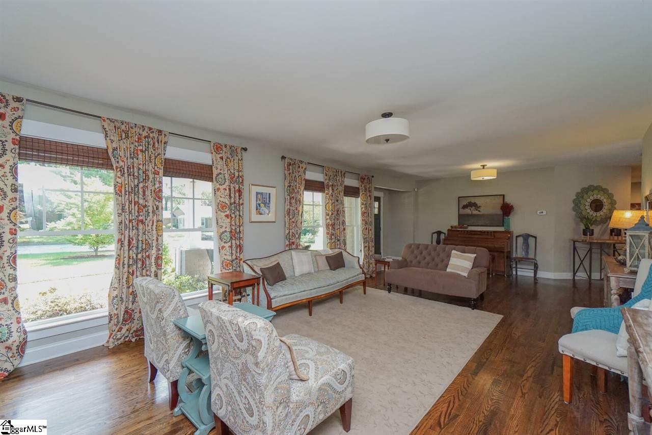 316 Arundel Road Greenville, SC 29615 - Photo 4 of 36 Gallery Image 4