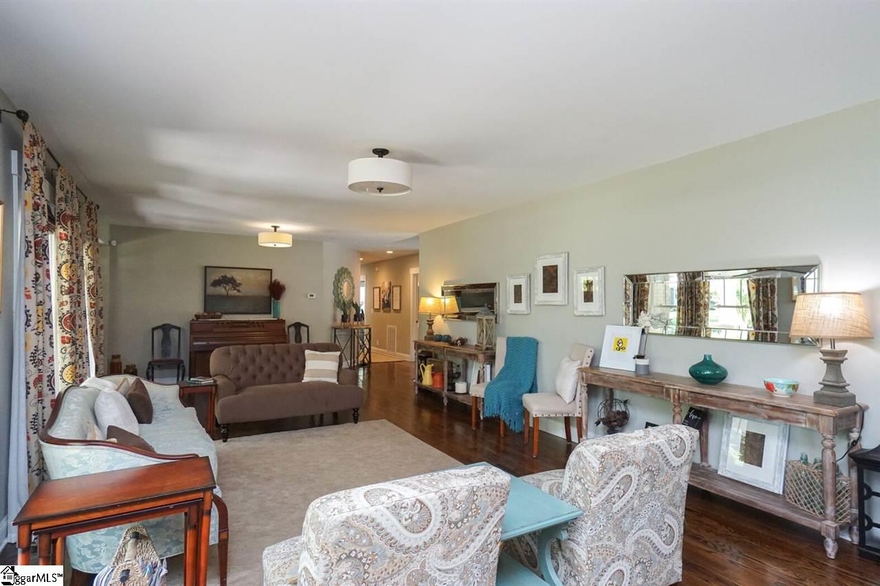 316 Arundel Road Greenville, SC 29615 - Photo 6 of 36 Gallery Image 6