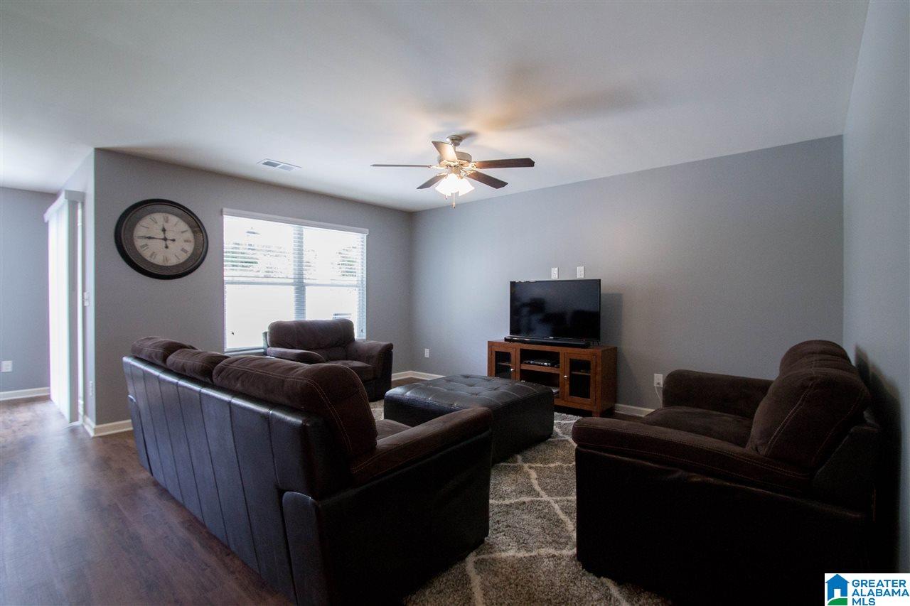 812 Huntington Trace Chelsea, AL 35043 - Photo 5 of 32