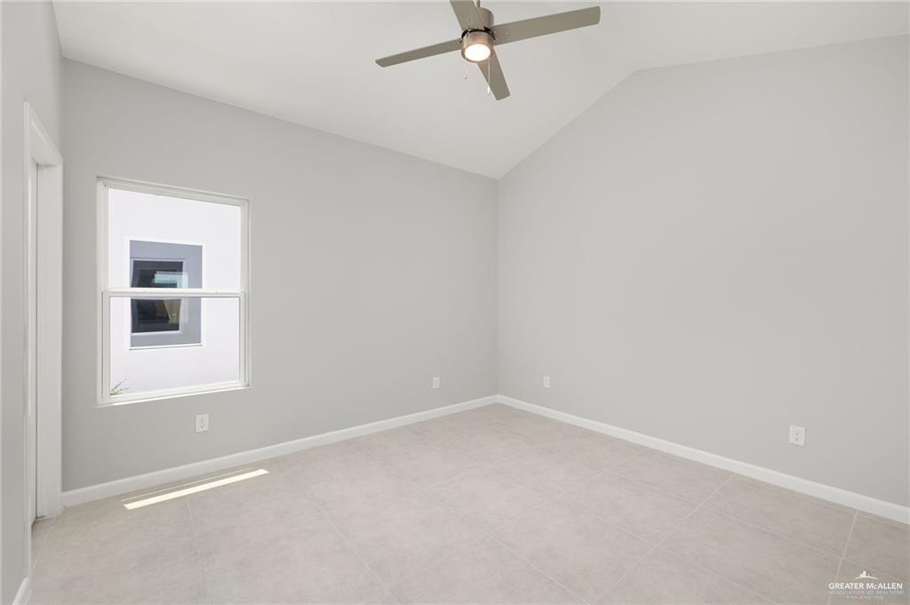 2701 Robin Road, Unit 1 Weslaco, TX 78596 - Photo 13 of 30 Gallery Image 13