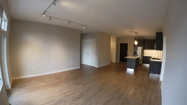 $3,950 | 229 Park Avenue, Unit 208, Clarendon Hills, IL 60514