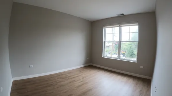 $3,950 | 229 Park Avenue, Unit 208, Clarendon Hills, IL 60514