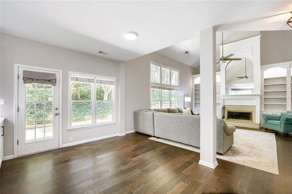 1275 Compass Pointe Crossing Alpharetta, GA 30005 - Photo 13 of 29