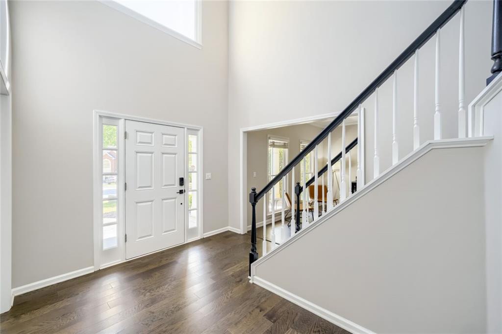 1275 Compass Pointe Crossing Alpharetta, GA 30005 - Photo 5 of 29