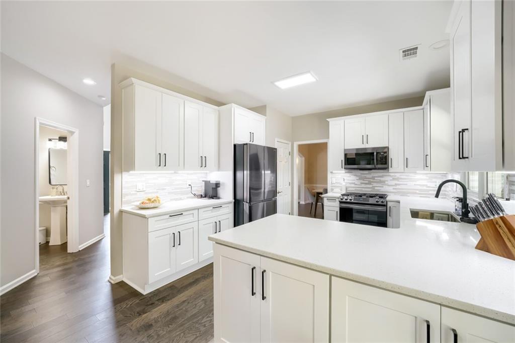 1275 Compass Pointe Crossing Alpharetta, GA 30005 - Photo 8 of 29