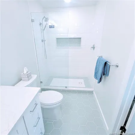 $3,000 | 3543 Southeast Fairway East, Stuart, FL 34997