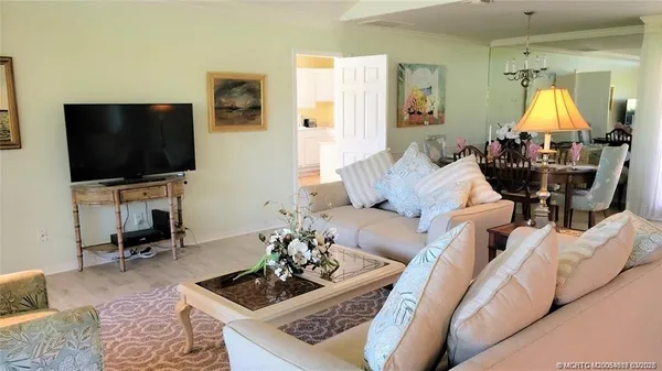 $3,000 | 3543 Southeast Fairway East, Stuart, FL 34997