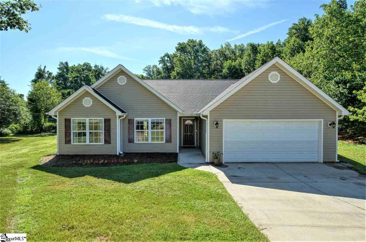 7 Tale Court Greer, SC 29650 - Photo 1 of 36 Gallery Image 1