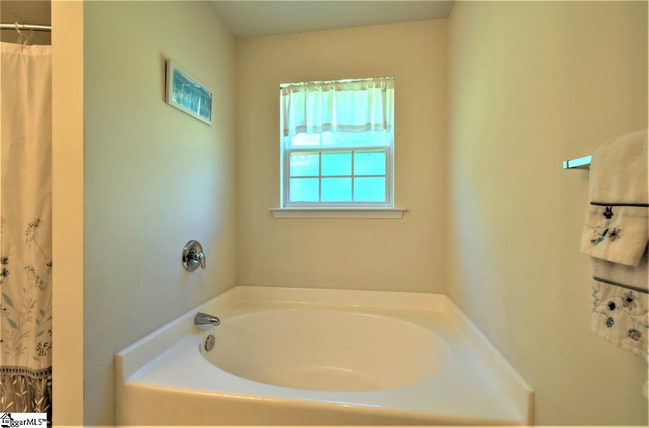 7 Tale Court Greer, SC 29650 - Photo 23 of 36 Gallery Image 23