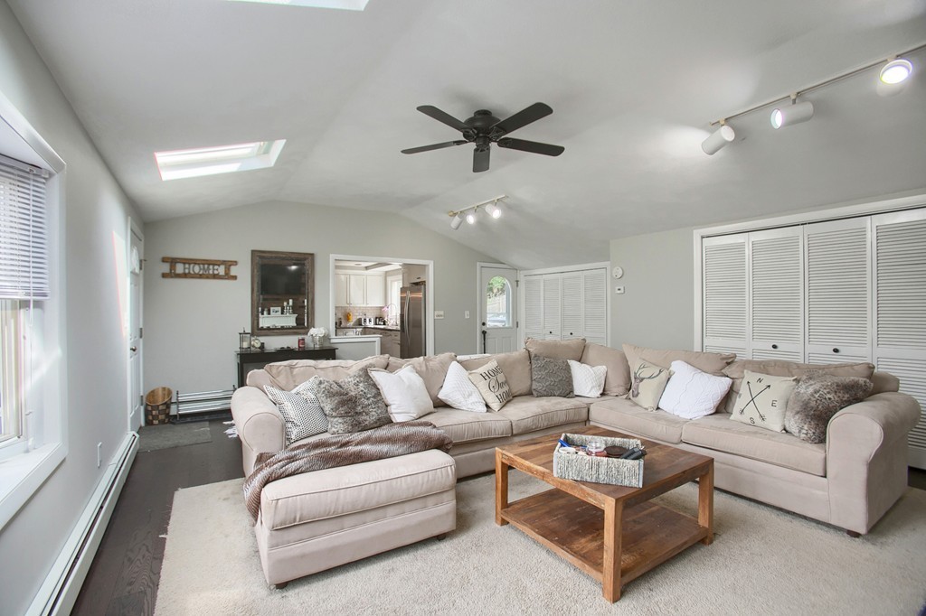 46 Trask Road Peabody, MA 01960 - Photo 9 of 24