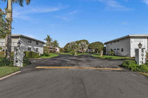$119,000 | 40 Southeast 13th Street, Unit A2, Boca Raton, FL 33432