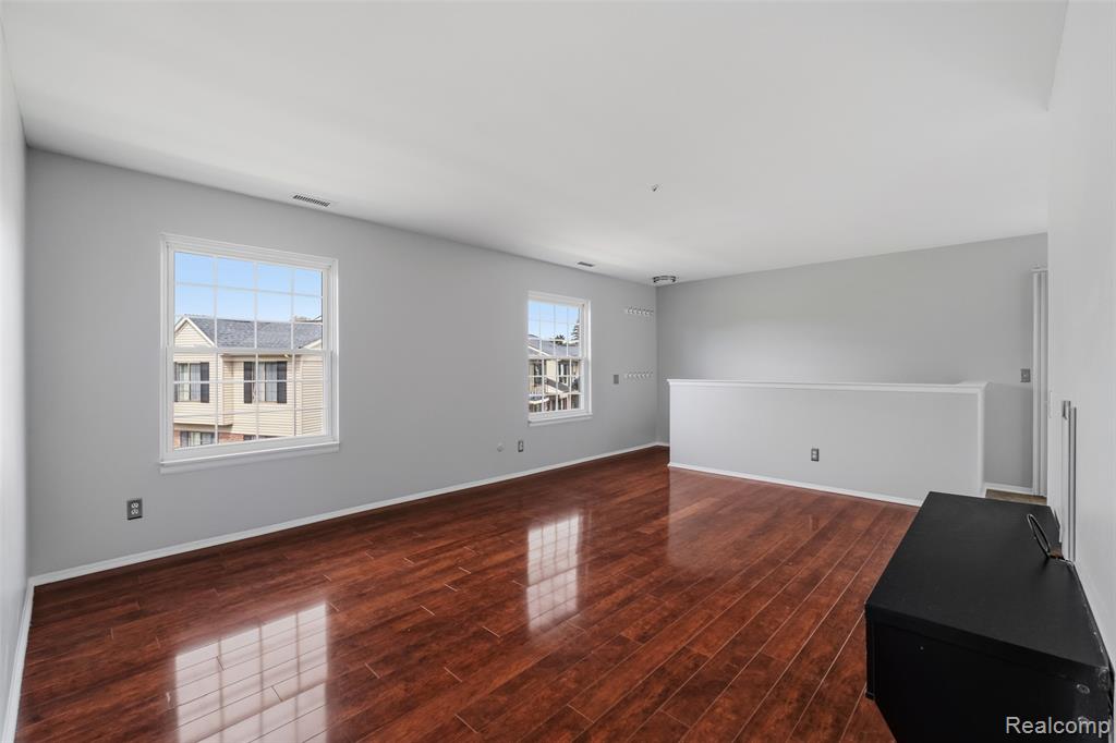 42564 Saratoga Road, Unit 31 Canton, MI 48187 - Photo 9 of 26