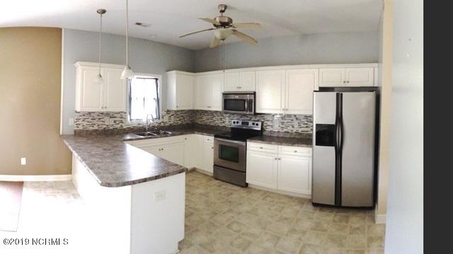 706 Francktown Road Richlands, NC 28574 - Photo 12 of 42 706 Franctown Rd - 13