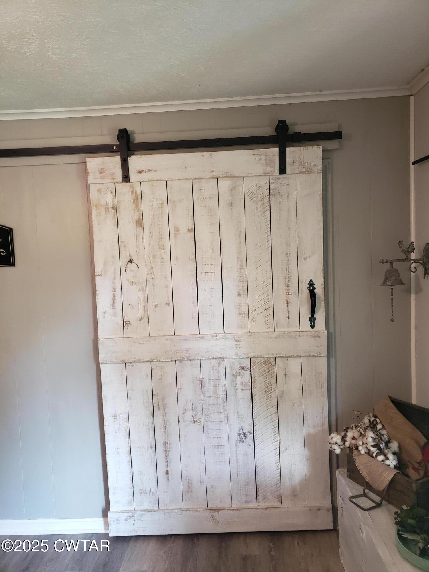 99 Montclair Drive Jackson, TN 38301 - Photo 9 of 19 a view of entryway