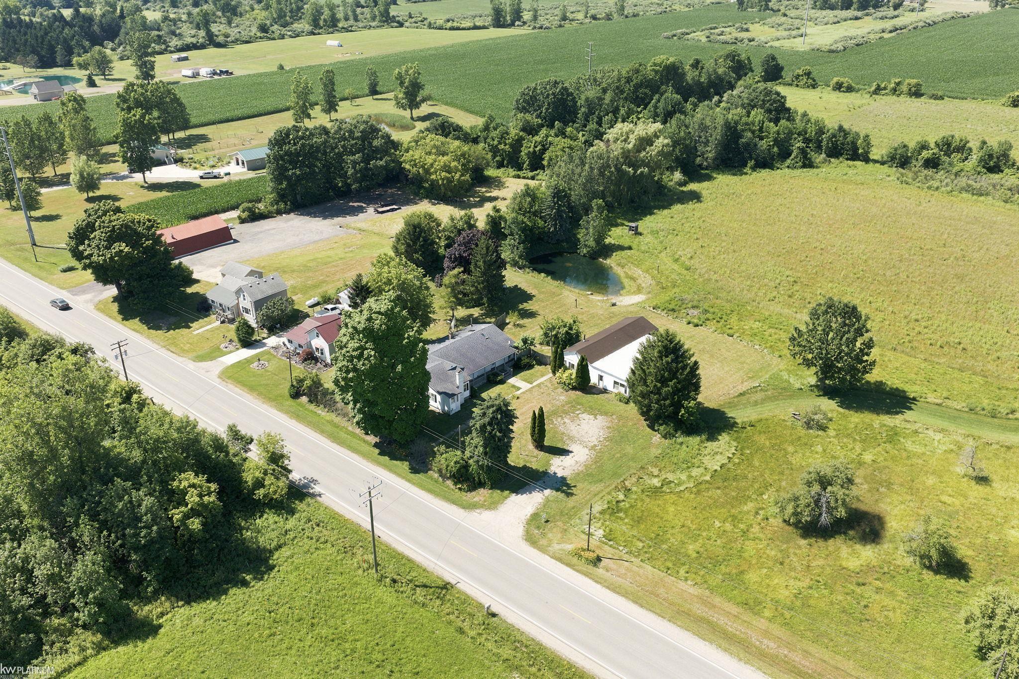 6098 Burtch Road Jeddo, MI 48032 - Photo 4 of 24