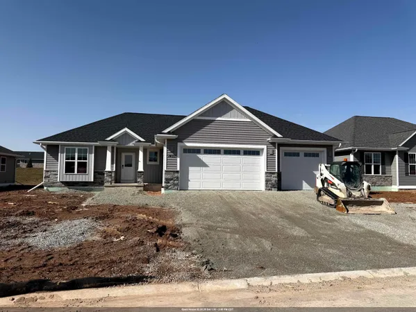 $499,900 | 1433 Divinity Drive, De Pere, WI 54115