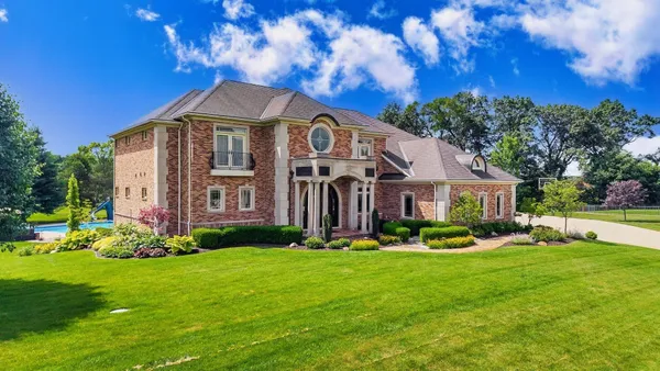 $2,395,000 | 53717 Meadow Lake Court, Elkhart, IN 46514