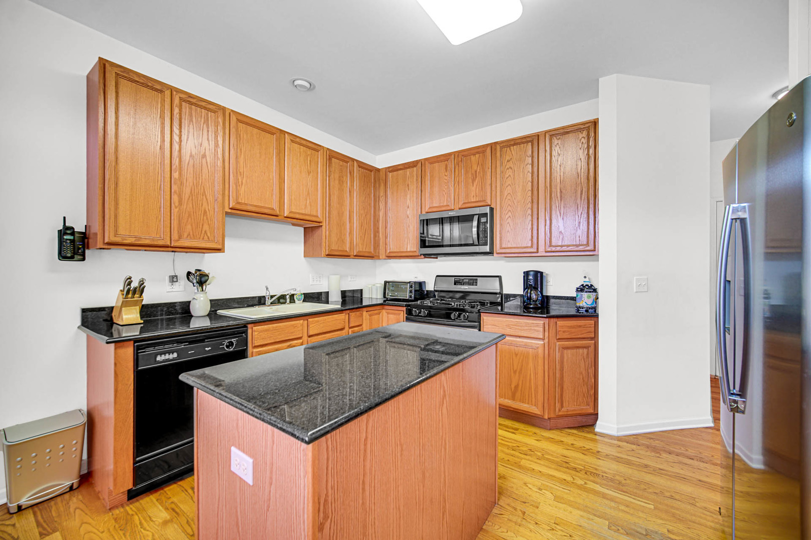 48 Wellesley Circle Northbrook, IL 60062 - Photo 4 of 25