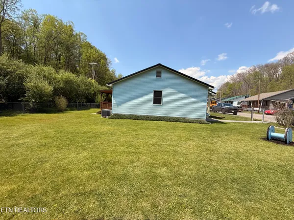 $89,900 | 854 Oakdale Street, Appalachia, VA 24216