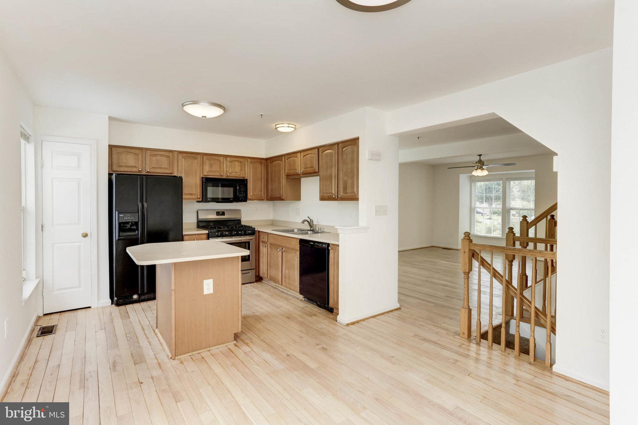 7613 Fairbrook Road Baltimore, MD 21244 - Photo 14 of 34