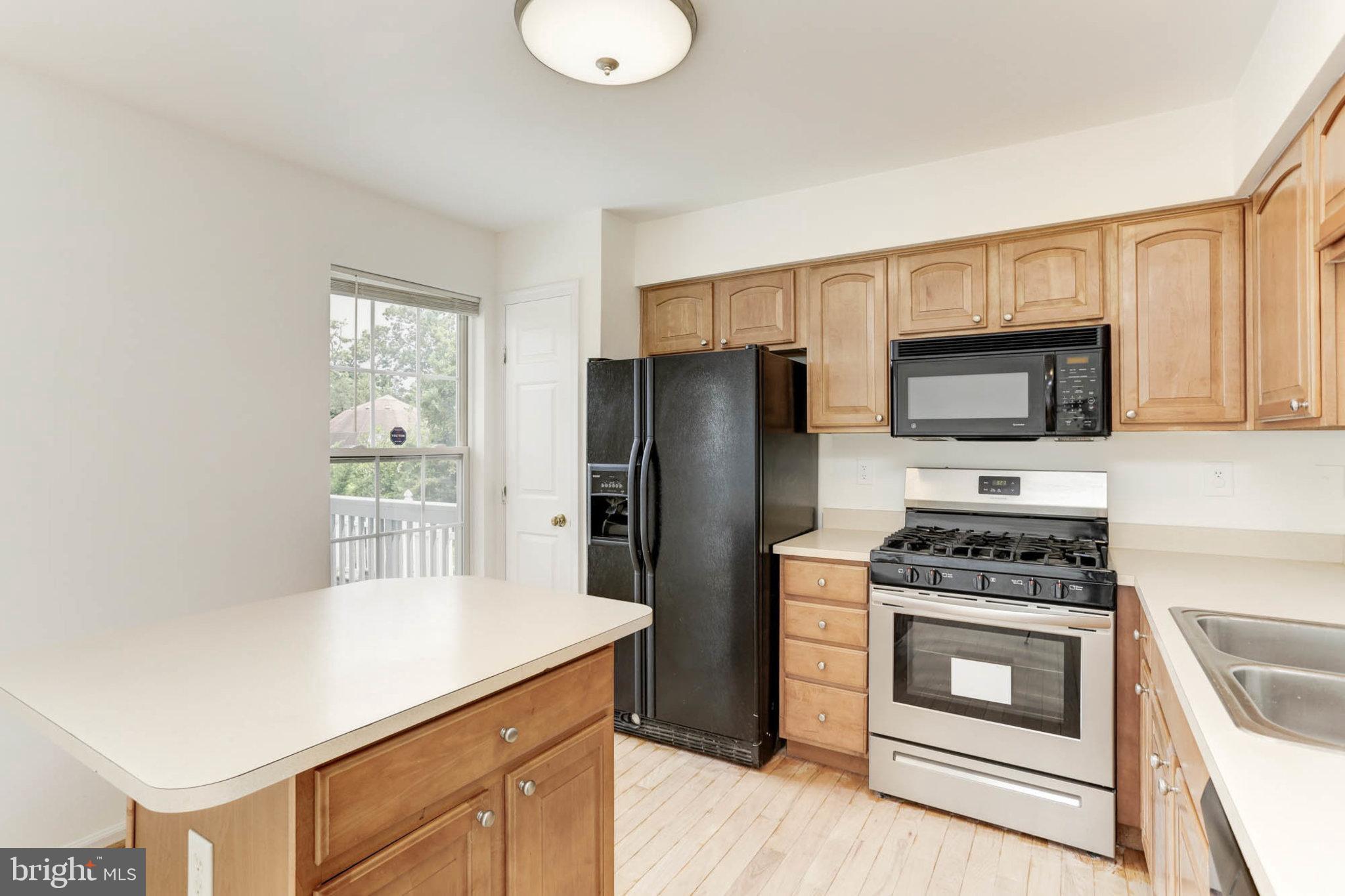 7613 Fairbrook Road Baltimore, MD 21244 - Photo 15 of 34