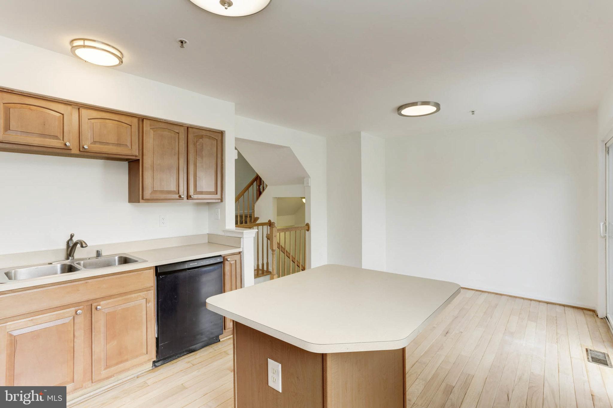 7613 Fairbrook Road Baltimore, MD 21244 - Photo 16 of 34