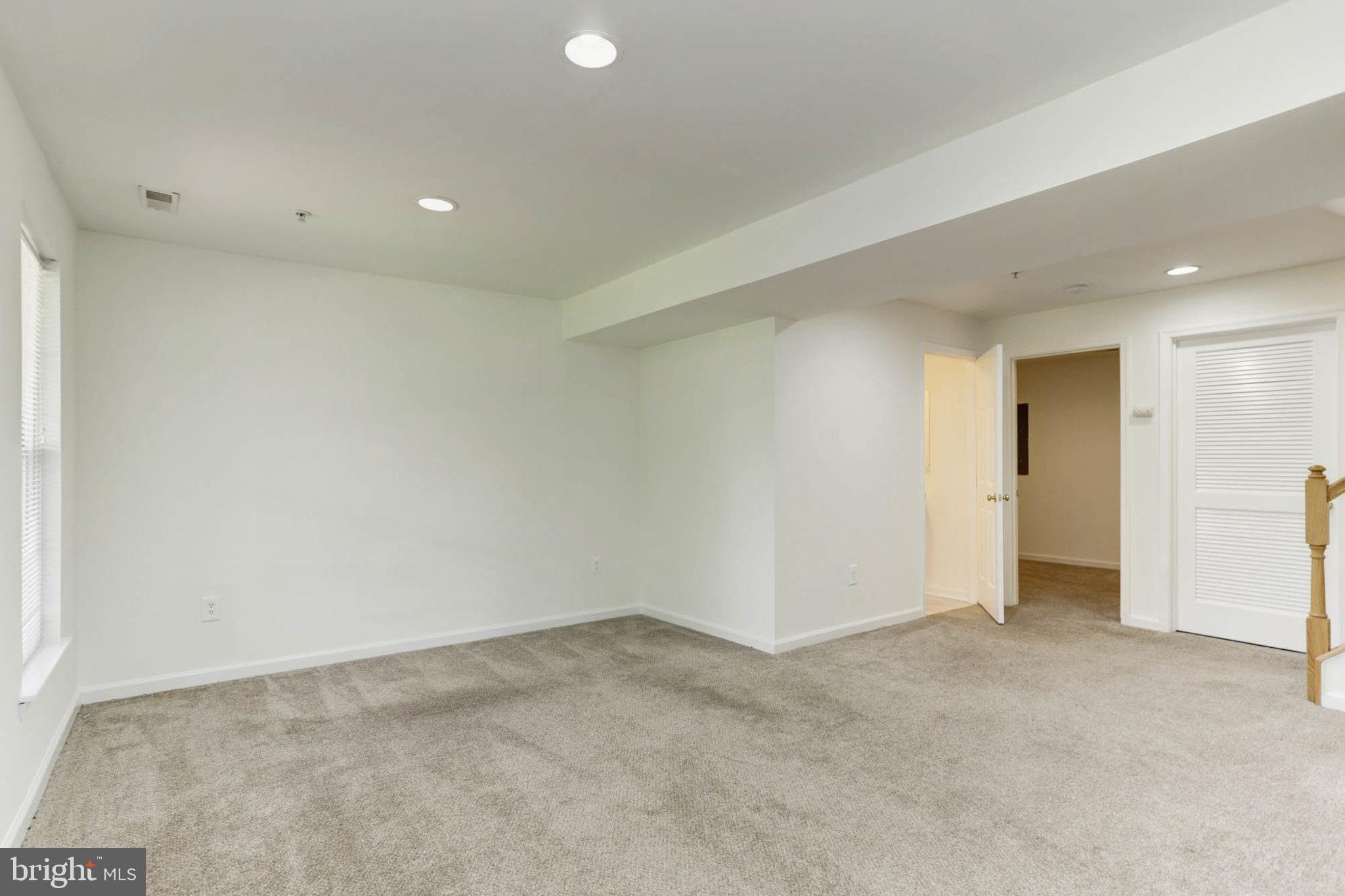 7613 Fairbrook Road Baltimore, MD 21244 - Photo 23 of 34